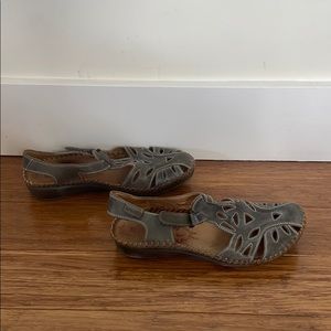 Cute pikolinos sandals